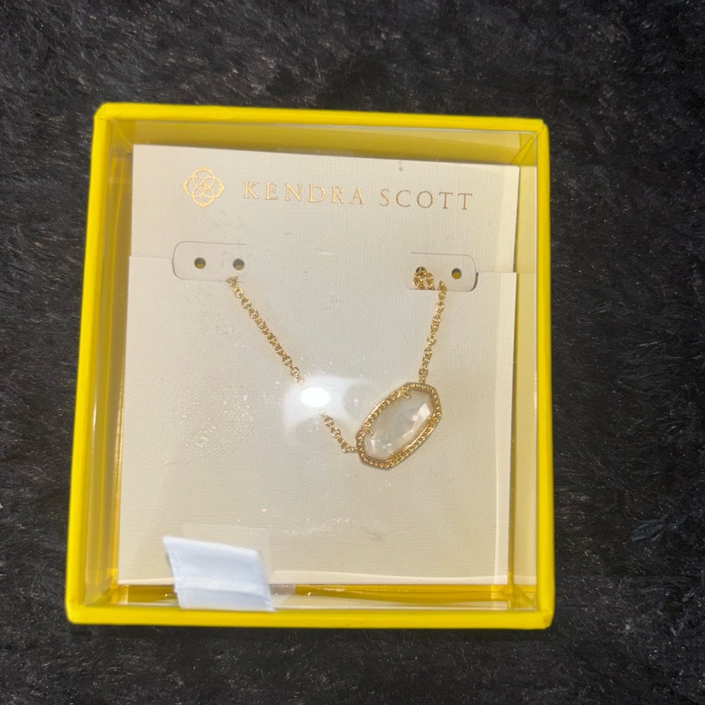 Kendra Scott Necklace